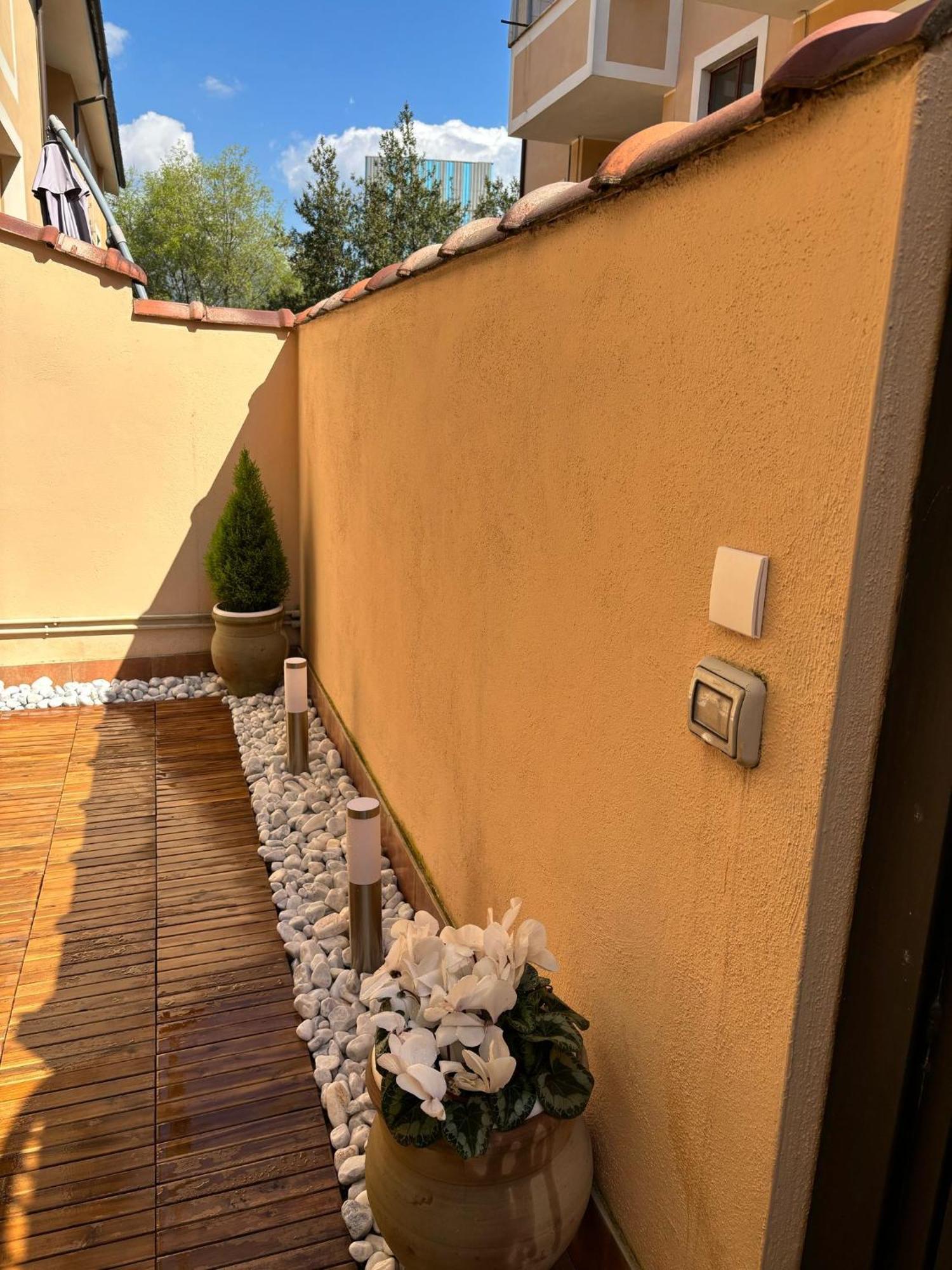 As Maison Terni Exterior foto